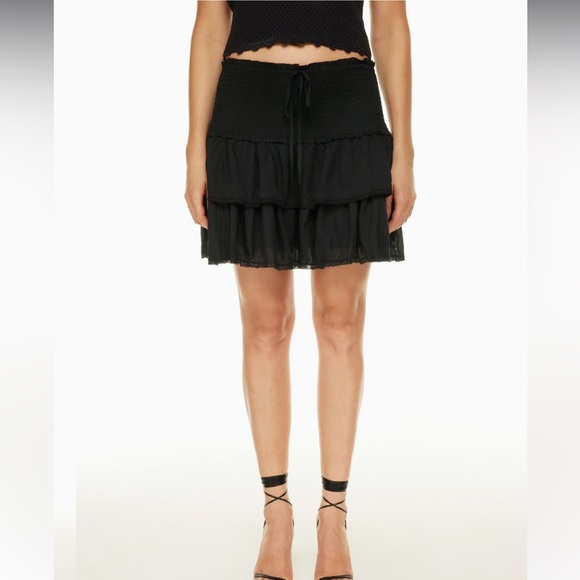NWOT aritzia Wilfred high rise tiered mini skirt - Picture 4 of 11